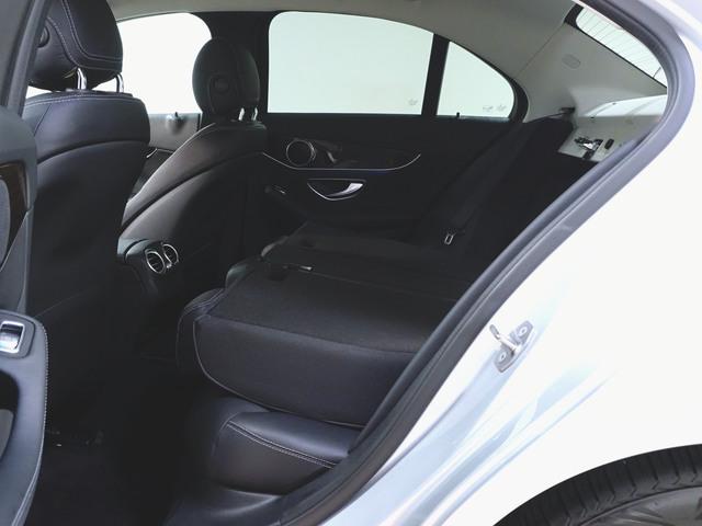 Ｃクラス Ｃ２００　アバンギャルド　レザーエクスクルーシブパッケージ　シートヒーター　パワーシート　トランクスルー　フロアマット　ナビ　ＣＤ　ミュージックサーバー　音楽プレーヤー接続　Ｂｌｕｅｔｏｏｔｈ接続　ＴＶ　ＤＶＤ再生　ＥＴＣ（31枚目）