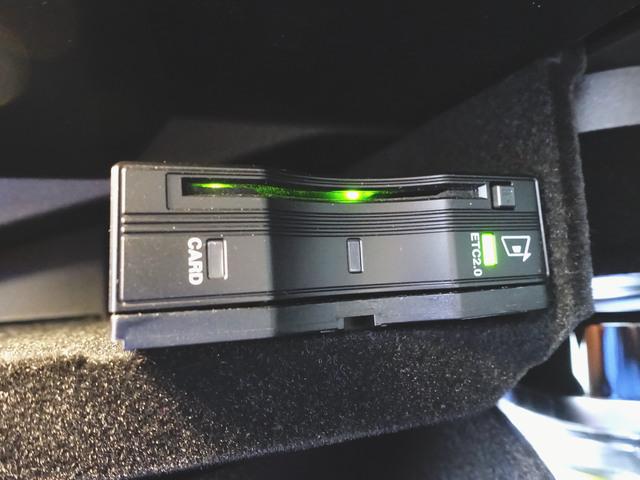 ＧＬＣ ＧＬＣ２２０　ｄ　４マチック　クーペ　スポーツラインエディション　シートヒーター　パワーシート　トランクスルー　フロアマット　コネクテッド機能　ナビ　音楽プレーヤー接続　Ｂｌｕｅｔｏｏｔｈ接続　ＴＶ　ＥＴＣ　ＬＥＤヘッドライト（10枚目）