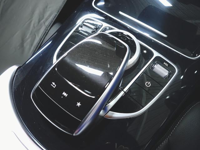 Ｃクラス Ｃ１８０　ローレウスエディション　レーダーセーフティパッケージ　シートヒーター　パワーシート　トランクスルー　フロアマット　コネクテッド機能　ナビ　ＣＤ　ミュージックサーバー　音楽プレーヤー接続　Ｂｌｕｅｔｏｏｔｈ接続　ＴＶ（19枚目）