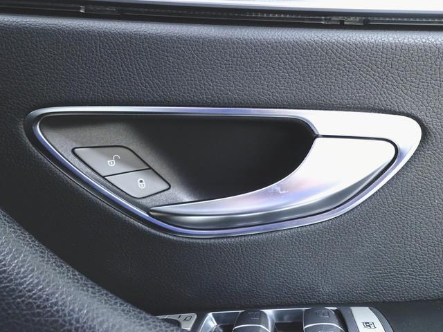 Eクラスステーションワゴン E200 ステーションワゴン アバンギャルド シートヒーター パワーシート トランクスルー フロアマット ナビ 音楽プレーヤー接続 Bluetooth接続 TV ETC LEDヘッドライト 電動リアゲート 全周囲カメラ フロントカメラ(22枚目)