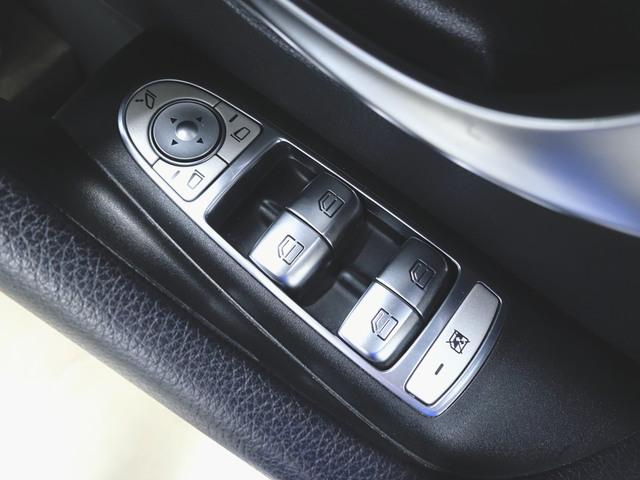 Eクラスステーションワゴン E200 ステーションワゴン アバンギャルド シートヒーター パワーシート トランクスルー フロアマット ナビ 音楽プレーヤー接続 Bluetooth接続 TV ETC LEDヘッドライト 電動リアゲート 全周囲カメラ フロントカメラ(23枚目)