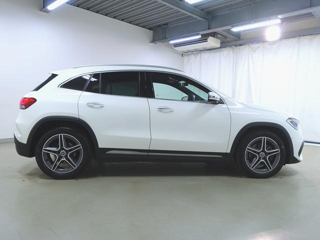 ＧＬＡクラス ＧＬＡ２００　ｄ　４マチック　ＡＭＧライン　ナビゲーションパッケージ　シートヒーター　パワーシート　トランクスルー　コネクテッド機能　ナビ　音楽プレーヤー接続　Ｂｌｕｅｔｏｏｔｈ接続　ＴＶ　ＥＴＣ　ＬＥＤヘッドライト　電動リアゲート（9枚目）