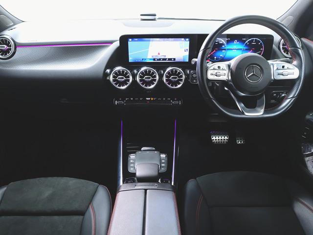 ＧＬＡクラス ＧＬＡ２００　ｄ　４マチック　ＡＭＧライン　ナビゲーションパッケージ　シートヒーター　パワーシート　トランクスルー　コネクテッド機能　ナビ　音楽プレーヤー接続　Ｂｌｕｅｔｏｏｔｈ接続　ＴＶ　ＥＴＣ　ＬＥＤヘッドライト　電動リアゲート（13枚目）