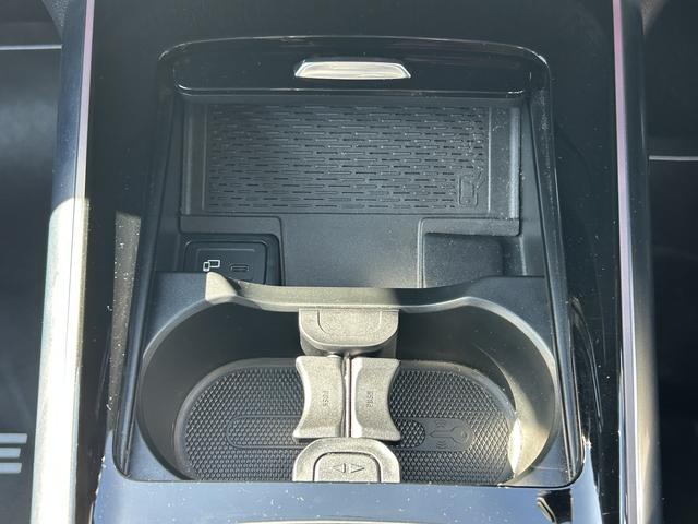 ＧＬＡクラス ＧＬＡ２００　ｄ　４マチック　ＡＭＧライン　ナビゲーションパッケージ　シートヒーター　パワーシート　トランクスルー　コネクテッド機能　ナビ　音楽プレーヤー接続　Ｂｌｕｅｔｏｏｔｈ接続　ＴＶ　ＥＴＣ　ＬＥＤヘッドライト　電動リアゲート（62枚目）