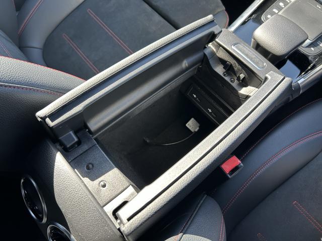 ＧＬＡクラス ＧＬＡ２００　ｄ　４マチック　ＡＭＧライン　ナビゲーションパッケージ　シートヒーター　パワーシート　トランクスルー　コネクテッド機能　ナビ　音楽プレーヤー接続　Ｂｌｕｅｔｏｏｔｈ接続　ＴＶ　ＥＴＣ　ＬＥＤヘッドライト　電動リアゲート（64枚目）