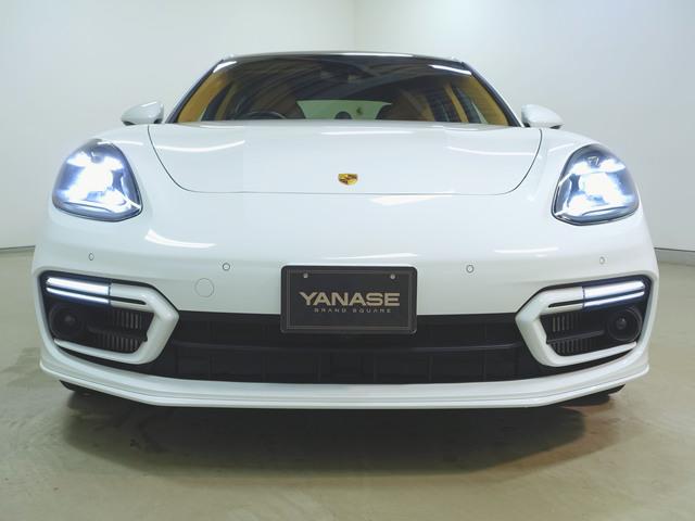 パナメーラ ４　Ｅ－ハイブリッド　シートヒーター　パワーシート　トランクスルー　フロアマット　ナビ　音楽プレーヤー接続　Ｂｌｕｅｔｏｏｔｈ接続　ＥＴＣ　サンルーフ・ガラスルーフ　ＬＥＤヘッドライト　電動リアゲート　全周囲カメラ（2枚目）