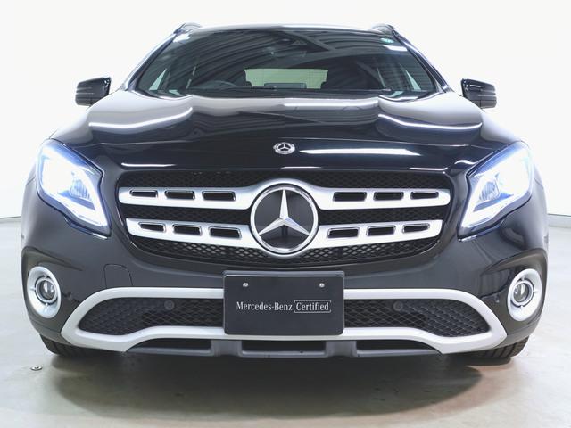 GLAクラス GLA180 レーダーセーフティーパッケージ シートヒーター トランクスルー フロアマット ナビ CD ミュージックサーバー 音楽プレーヤー接続 Bluetooth接続 TV DVD再生 ETC LEDヘッドライト(2枚目)
