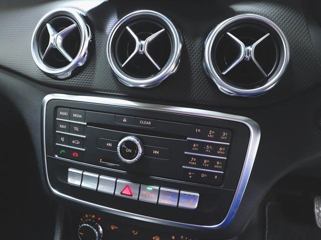 GLAクラス GLA180 レーダーセーフティーパッケージ シートヒーター トランクスルー フロアマット ナビ CD ミュージックサーバー 音楽プレーヤー接続 Bluetooth接続 TV DVD再生 ETC LEDヘッドライト(18枚目)