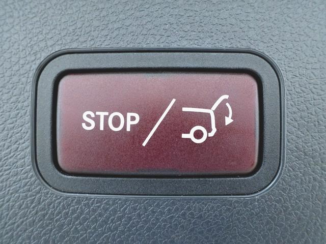 GLAクラス GLA180 レーダーセーフティーパッケージ シートヒーター トランクスルー フロアマット ナビ CD ミュージックサーバー 音楽プレーヤー接続 Bluetooth接続 TV DVD再生 ETC LEDヘッドライト(28枚目)