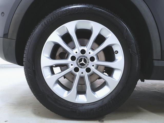 GLAクラス GLA180 レーダーセーフティーパッケージ シートヒーター トランクスルー フロアマット ナビ CD ミュージックサーバー 音楽プレーヤー接続 Bluetooth接続 TV DVD再生 ETC LEDヘッドライト(37枚目)