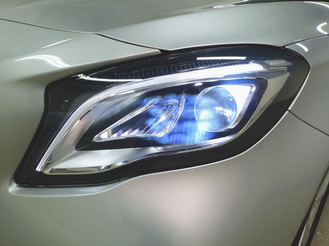 GLAクラス GLA220 4マチック レーダーセーフティパッケージ  プレミアムパッケージ シートヒーター パワーシート トランクスルー フロアマット ナビ CD ミュージックサーバー 音楽プレーヤー接続 Bluetooth接続 TV(3枚目)