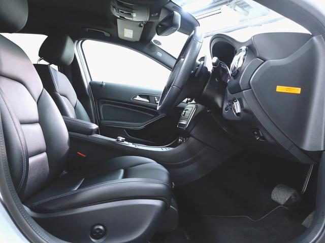 GLAクラス GLA220 4マチック レーダーセーフティパッケージ  プレミアムパッケージ シートヒーター パワーシート トランクスルー フロアマット ナビ CD ミュージックサーバー 音楽プレーヤー接続 Bluetooth接続 TV(24枚目)