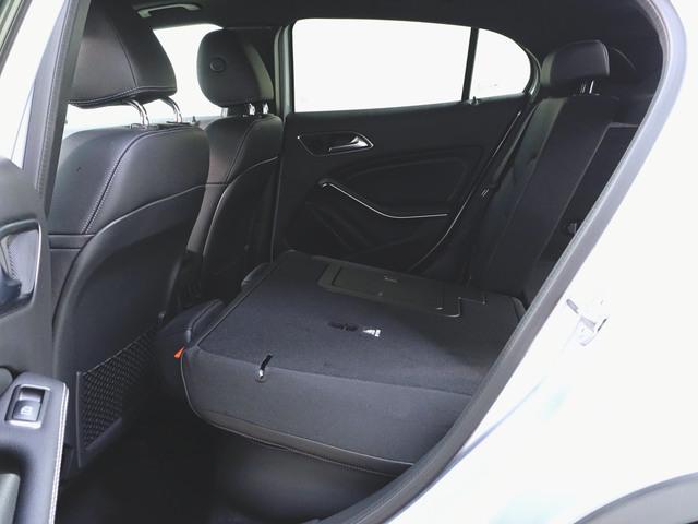 GLAクラス GLA220 4マチック レーダーセーフティパッケージ  プレミアムパッケージ シートヒーター パワーシート トランクスルー フロアマット ナビ CD ミュージックサーバー 音楽プレーヤー接続 Bluetooth接続 TV(30枚目)