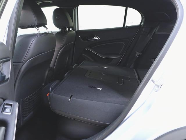 GLAクラス GLA220 4マチック レーダーセーフティパッケージ  プレミアムパッケージ シートヒーター パワーシート トランクスルー フロアマット ナビ CD ミュージックサーバー 音楽プレーヤー接続 Bluetooth接続 TV(31枚目)
