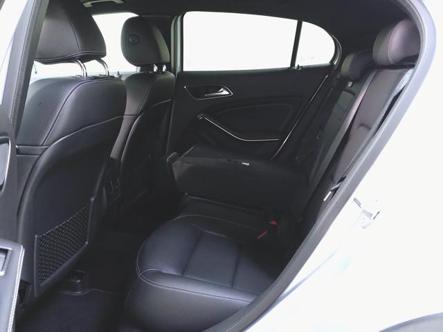 GLAクラス GLA220 4マチック レーダーセーフティパッケージ  プレミアムパッケージ シートヒーター パワーシート トランクスルー フロアマット ナビ CD ミュージックサーバー 音楽プレーヤー接続 Bluetooth接続 TV(33枚目)