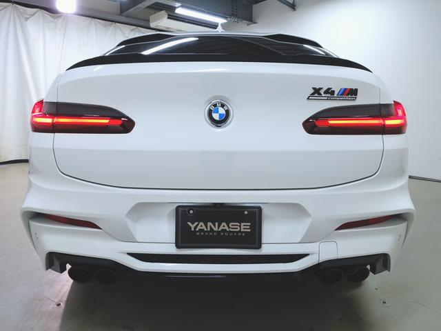 Ｘ４ Ｍ コンペティション　シートヒーター　シートエアコン　パワーシート　トランクスルー　フロアマット　ナビ　音楽プレーヤー接続　Ｂｌｕｅｔｏｏｔｈ接続　ＴＶ　ＥＴＣ　サンルーフ・ガラスルーフ　ＬＥＤヘッドライト　電動リアゲート（7枚目）
