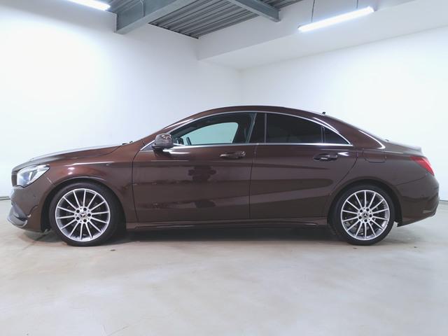 CLAクラス CLA180 AMGスタイル AMGプレミアムパッケージ レーダーセーフティーパッケージ シートヒーター パワーシート トランクスルー フロアマット ナビ CD ミュージックサーバー 音楽プレーヤー接続 Bluetooth接続(4枚目)