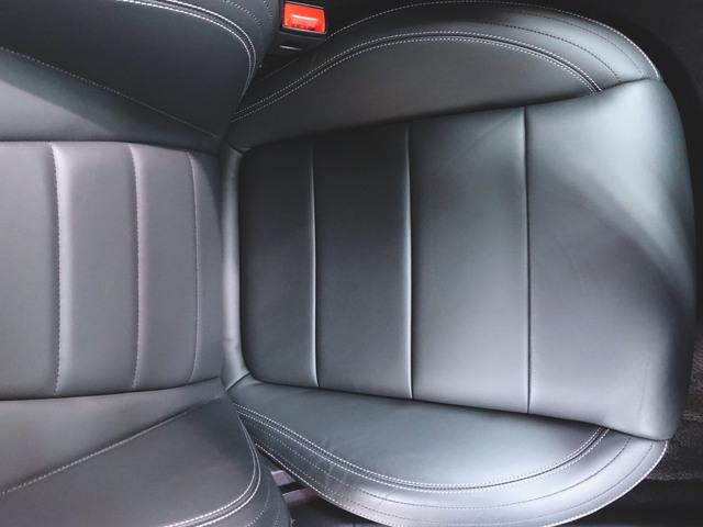 Ｅクラス Ｅ２００　スポーツ　ＡＭＧラインインテリアパッケージ　エクスクルーシブパッケージ　シートヒーター　パワーシート　トランクスルー　フロアマット　コネクテッド機能　ナビ　音楽プレーヤー接続　Ｂｌｕｅｔｏｏｔｈ接続　ＴＶ（25枚目）