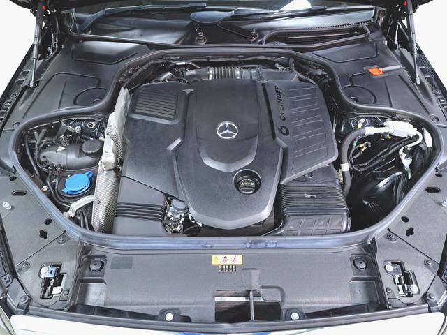 Sクラス S400d スポーツリミテッド エクスクルーシブパッケージ シートヒーター シートエアコン パワーシート フロアマット コネクテッド機能 ナビ 音楽プレーヤー接続 Bluetooth接続 TV ETC サンルーフ・ガラスルーフ(35枚目)