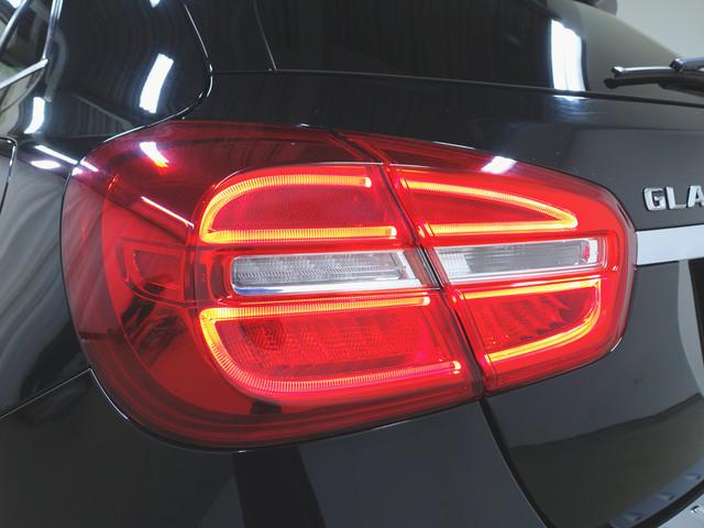 GLAクラス GLA180 レーダーセーフティーパッケージ ベーシックパッケージ シートヒーター トランクスルー フロアマット ナビ CD ミュージックサーバー 音楽プレーヤー接続 Bluetooth接続 TV DVD再生(5枚目)