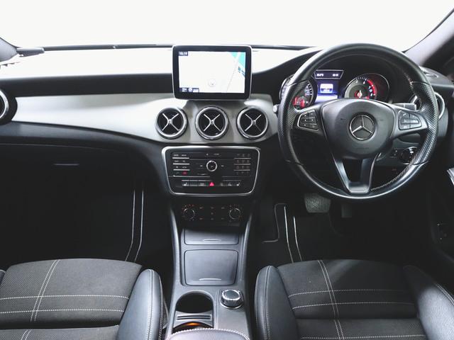GLAクラス GLA180 レーダーセーフティーパッケージ ベーシックパッケージ シートヒーター トランクスルー フロアマット ナビ CD ミュージックサーバー 音楽プレーヤー接続 Bluetooth接続 TV DVD再生(12枚目)