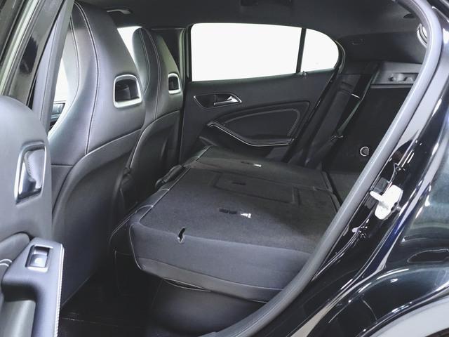 GLAクラス GLA180 レーダーセーフティーパッケージ ベーシックパッケージ シートヒーター トランクスルー フロアマット ナビ CD ミュージックサーバー 音楽プレーヤー接続 Bluetooth接続 TV DVD再生(31枚目)
