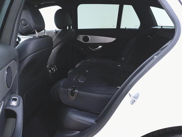 Cクラスステーションワゴン C180 ステーションワゴン ローレウスエディション レーダーセーフティパッケージ シートヒーター パワーシート トランクスルー フロアマット コネクテッド機能 ナビ CD ミュージックサーバー 音楽プレーヤー接続 Bluetooth接続 TV(31枚目)