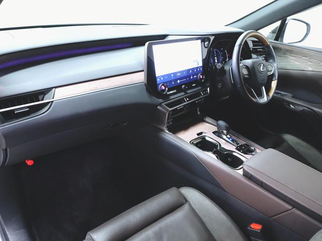 RX RX350h バージョンL シートヒーター シートエアコン パワーシート トランクスルー フロアマット ナビ 音楽プレーヤー接続 Bluetooth接続 TV ETC LEDヘッドライト 電動リアゲート 全周囲カメラ(12枚目)
