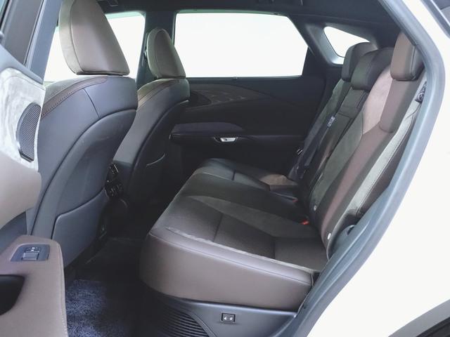 RX RX350h バージョンL シートヒーター シートエアコン パワーシート トランクスルー フロアマット ナビ 音楽プレーヤー接続 Bluetooth接続 TV ETC LEDヘッドライト 電動リアゲート 全周囲カメラ(30枚目)