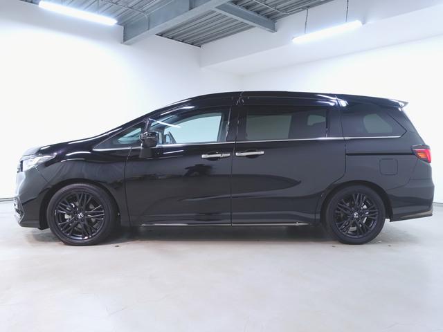 オデッセイハイブリッド e:HEVアブソルート EX ブラックエディション シートヒーター パワーシート オットマン 3列シート トランクスルー フロアマット ナビ CD 音楽プレーヤー接続 Bluetooth接続 TV DVD再生 ETC LEDヘッドライト 電動リアゲート(4枚目)