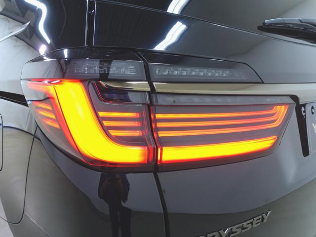 オデッセイハイブリッド e:HEVアブソルート EX ブラックエディション シートヒーター パワーシート オットマン 3列シート トランクスルー フロアマット ナビ CD 音楽プレーヤー接続 Bluetooth接続 TV DVD再生 ETC LEDヘッドライト 電動リアゲート(5枚目)