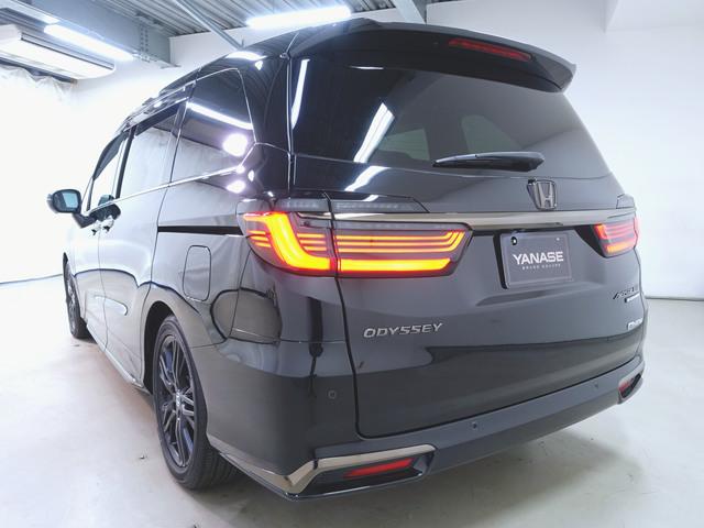 オデッセイハイブリッド e:HEVアブソルート EX ブラックエディション シートヒーター パワーシート オットマン 3列シート トランクスルー フロアマット ナビ CD 音楽プレーヤー接続 Bluetooth接続 TV DVD再生 ETC LEDヘッドライト 電動リアゲート(6枚目)