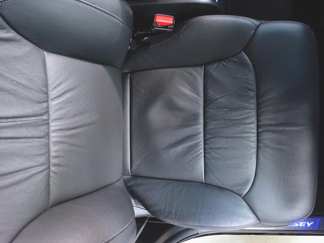 オデッセイハイブリッド e:HEVアブソルート EX ブラックエディション シートヒーター パワーシート オットマン 3列シート トランクスルー フロアマット ナビ CD 音楽プレーヤー接続 Bluetooth接続 TV DVD再生 ETC LEDヘッドライト 電動リアゲート(24枚目)