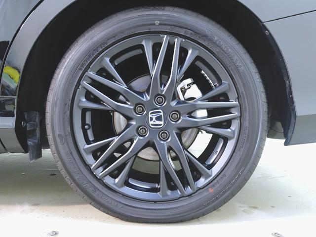 オデッセイハイブリッド e:HEVアブソルート EX ブラックエディション シートヒーター パワーシート オットマン 3列シート トランクスルー フロアマット ナビ CD 音楽プレーヤー接続 Bluetooth接続 TV DVD再生 ETC LEDヘッドライト 電動リアゲート(31枚目)