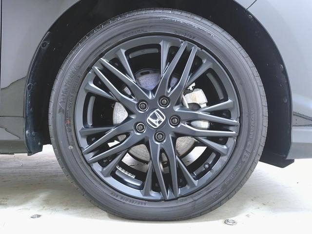 オデッセイハイブリッド e:HEVアブソルート EX ブラックエディション シートヒーター パワーシート オットマン 3列シート トランクスルー フロアマット ナビ CD 音楽プレーヤー接続 Bluetooth接続 TV DVD再生 ETC LEDヘッドライト 電動リアゲート(33枚目)