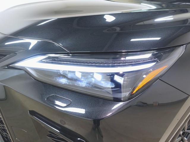 ヤナセの中古車は、すべて第三者検査専門機関（ＡＩＳ）によって、内外装から機関にいたるまで公正かつ厳正に検査されます。検査後、経験豊富なスタッフが、記録簿の確認、ＣＰＵ診断テストなどを実施いたします。