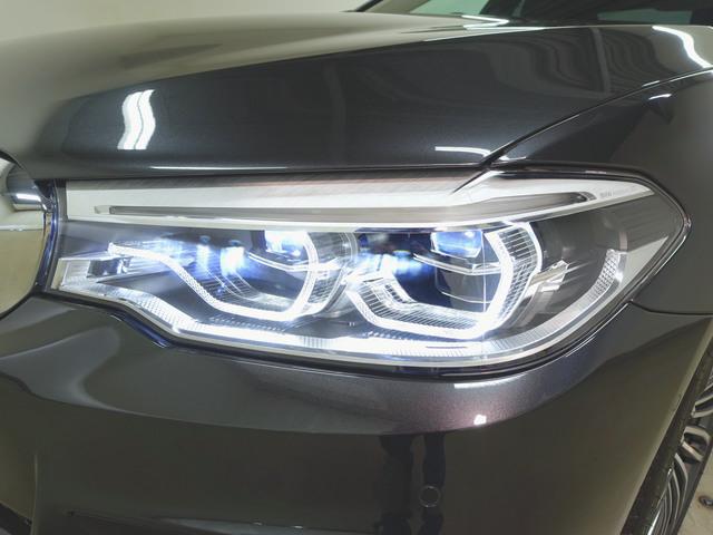 ５シリーズ ５３０ｉ　Ｍスポーツ　シートヒーター　パワーシート　トランクスルー　フロアマット　ナビ　ＣＤ　音楽プレーヤー接続　Ｂｌｕｅｔｏｏｔｈ接続　ＴＶ　ＤＶＤ再生　ＥＴＣ　ＬＥＤヘッドライト　電動リアゲート　全周囲カメラ（3枚目）
