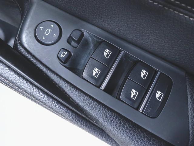 ５シリーズ ５３０ｉ　Ｍスポーツ　シートヒーター　パワーシート　トランクスルー　フロアマット　ナビ　ＣＤ　音楽プレーヤー接続　Ｂｌｕｅｔｏｏｔｈ接続　ＴＶ　ＤＶＤ再生　ＥＴＣ　ＬＥＤヘッドライト　電動リアゲート　全周囲カメラ（24枚目）