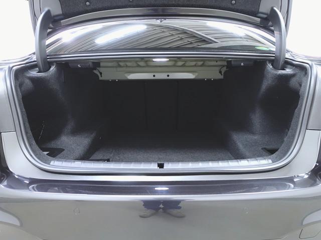 ５シリーズ ５３０ｉ　Ｍスポーツ　シートヒーター　パワーシート　トランクスルー　フロアマット　ナビ　ＣＤ　音楽プレーヤー接続　Ｂｌｕｅｔｏｏｔｈ接続　ＴＶ　ＤＶＤ再生　ＥＴＣ　ＬＥＤヘッドライト　電動リアゲート　全周囲カメラ（29枚目）