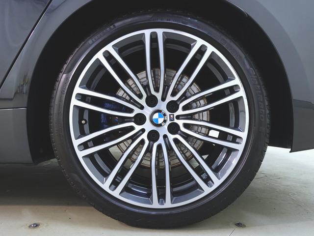 ５シリーズ ５３０ｉ　Ｍスポーツ　シートヒーター　パワーシート　トランクスルー　フロアマット　ナビ　ＣＤ　音楽プレーヤー接続　Ｂｌｕｅｔｏｏｔｈ接続　ＴＶ　ＤＶＤ再生　ＥＴＣ　ＬＥＤヘッドライト　電動リアゲート　全周囲カメラ（36枚目）
