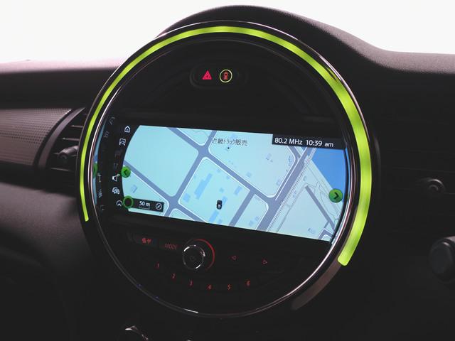 ＭＩＮＩ クーパーＤ　５ドア　ベースグレード　トランクスルー　フロアマット　ナビ　音楽プレーヤー接続　Ｂｌｕｅｔｏｏｔｈ接続　ＥＴＣ　ＬＥＤヘッドライト　バックモニター　盗難防止　衝突被害軽減ブレーキ　横滑り防止装置　アイドリングストップ（15枚目）