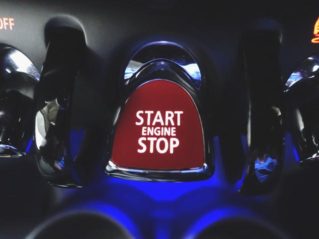 ＭＩＮＩ クーパーＤ　５ドア　ベースグレード　トランクスルー　フロアマット　ナビ　音楽プレーヤー接続　Ｂｌｕｅｔｏｏｔｈ接続　ＥＴＣ　ＬＥＤヘッドライト　バックモニター　盗難防止　衝突被害軽減ブレーキ　横滑り防止装置　アイドリングストップ（20枚目）