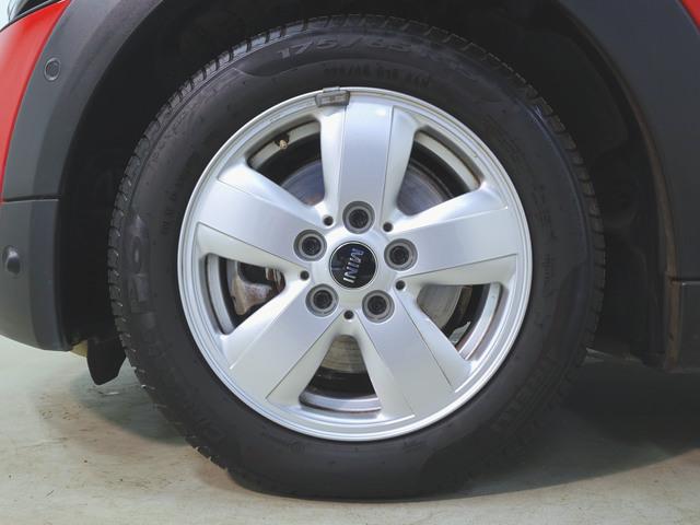 ＭＩＮＩ クーパーＤ　５ドア　ベースグレード　トランクスルー　フロアマット　ナビ　音楽プレーヤー接続　Ｂｌｕｅｔｏｏｔｈ接続　ＥＴＣ　ＬＥＤヘッドライト　バックモニター　盗難防止　衝突被害軽減ブレーキ　横滑り防止装置　アイドリングストップ（35枚目）