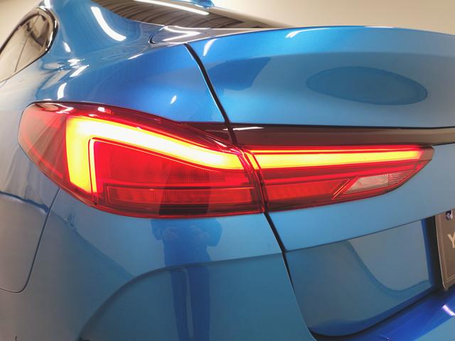 2シリーズ 218i グランクーペ Mスポーツ ハイラインパッケージ シートヒーター パワーシート トランクスルー フロアマット ナビ 音楽プレーヤー接続 Bluetooth接続 ETC LEDヘッドライト バックモニター 盗難防止 衝突被害軽減ブレーキ 横滑り防止装置(5枚目)