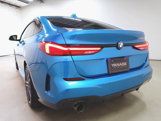 2シリーズ 218i グランクーペ Mスポーツ ハイラインパッケージ シートヒーター パワーシート トランクスルー フロアマット ナビ 音楽プレーヤー接続 Bluetooth接続 ETC LEDヘッドライト バックモニター 盗難防止 衝突被害軽減ブレーキ 横滑り防止装置(6枚目)