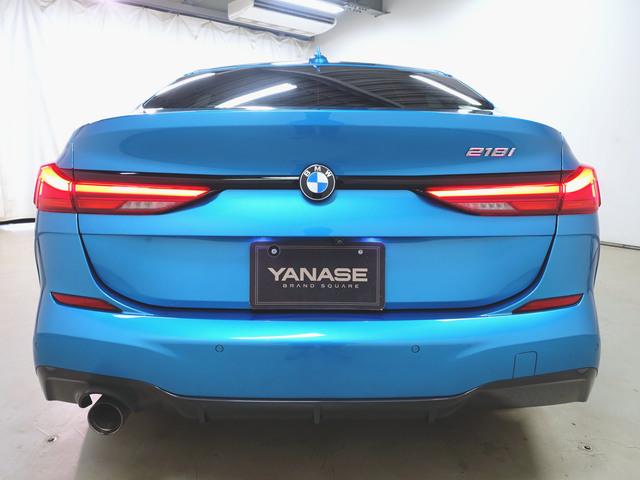 2シリーズ 218i グランクーペ Mスポーツ ハイラインパッケージ シートヒーター パワーシート トランクスルー フロアマット ナビ 音楽プレーヤー接続 Bluetooth接続 ETC LEDヘッドライト バックモニター 盗難防止 衝突被害軽減ブレーキ 横滑り防止装置(7枚目)