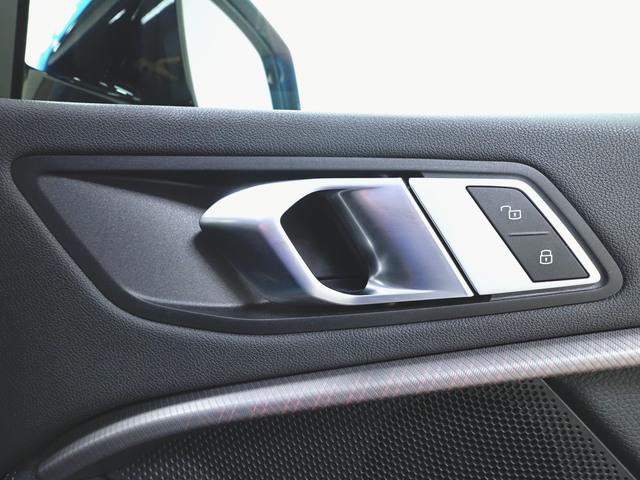 2シリーズ 218i グランクーペ Mスポーツ ハイラインパッケージ シートヒーター パワーシート トランクスルー フロアマット ナビ 音楽プレーヤー接続 Bluetooth接続 ETC LEDヘッドライト バックモニター 盗難防止 衝突被害軽減ブレーキ 横滑り防止装置(22枚目)