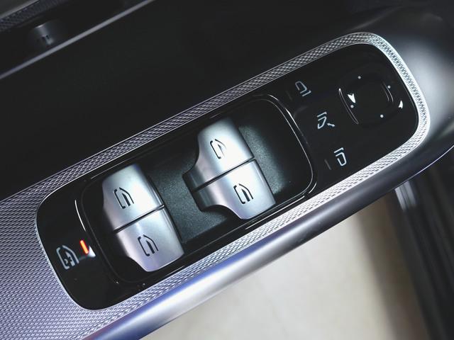 ＥＱＥ ＥＱＥ５３　４マチックプラス　デジタルインテリアパッケージ　エクスクルーシブパッケージ　エナジャイジングパッケージ　シートヒーター　シートエアコン　パワーシート　トランクスルー　フロアマット　コネクテッド機能　ナビ（21枚目）