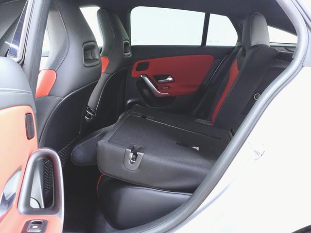 CLAクラス シューティングブレーク CLA180 シューティングブレーク AMGライン AMGレザーエクスクルーシブパッケージ ナビゲーションパッケージ アドバンスドパッケージ シートヒーター パワーシート トランクスルー フロアマット コネクテッド機能 ナビ 音楽プレーヤー接続(30枚目)