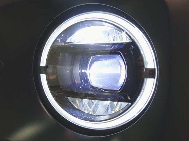 Gクラス G63 AMGナイトパッケージマグノ Gマニファクチャープログラムプラス AMGカーボンファイバーインテリアトリム シートヒーター シートエアコン パワーシート トランクスルー フロアマット コネクテッド機能(3枚目)